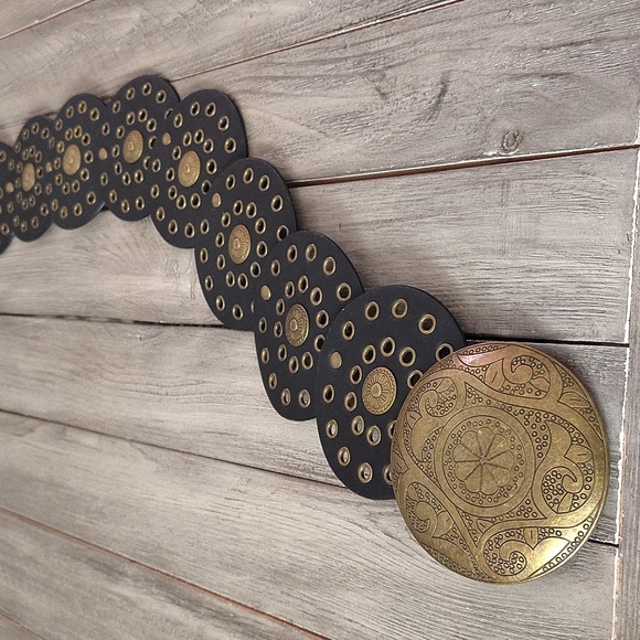 New Round Buckle Y2K Style Belt In Brown/Gold Combo - Picture 7 of 7